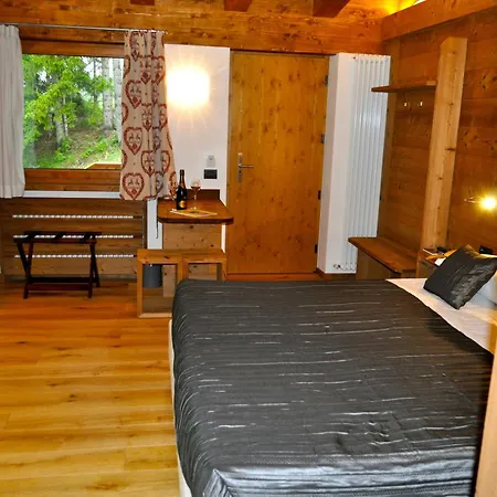Fraina Bed & Breakfast 4*